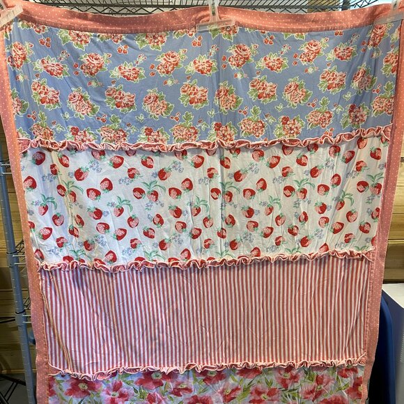 Matilda Jane Strawberry Fields blanket - Picture 1 of 4